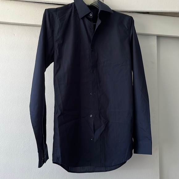 H&M Men’s navy blue button down size XS - Picture 1 of 4